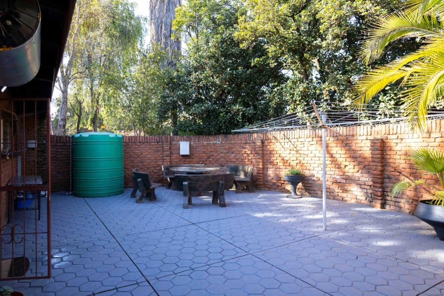 4 Bedroom Property for Sale in Ifafi North West